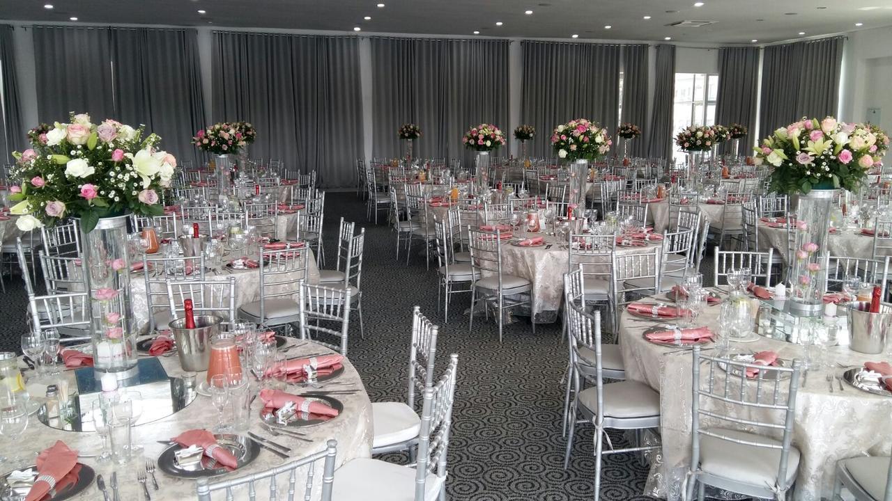 The Lakes Hotel & Conference Centre Бенони Екстериор снимка