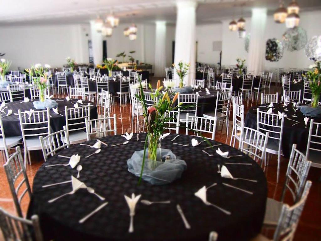 The Lakes Hotel & Conference Centre Бенони Екстериор снимка